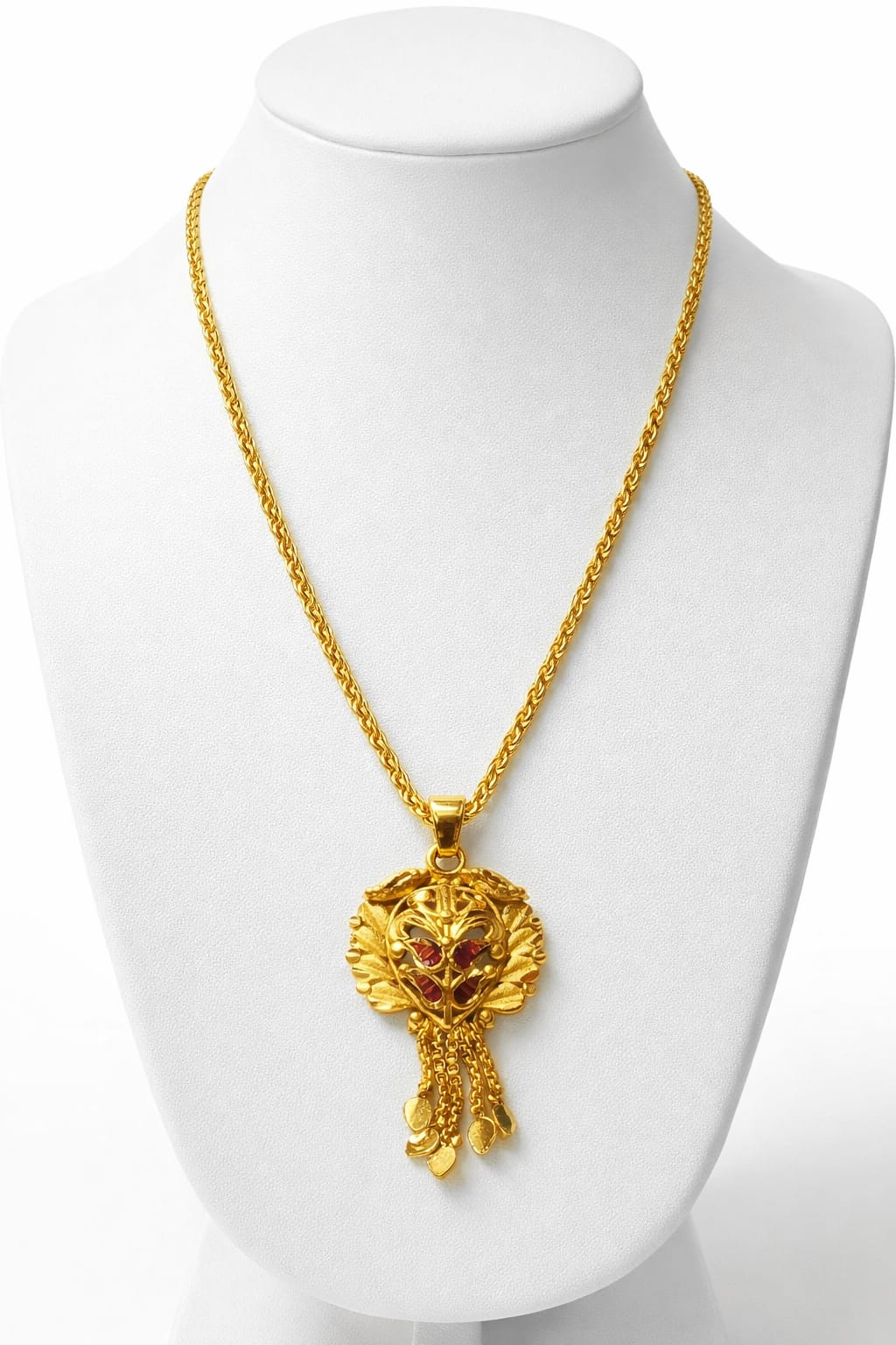 Gold-Tone Traditional Leaf Motif Pendant Necklace